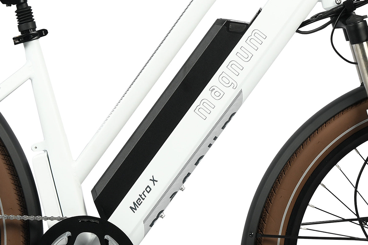 #Magnum_MetroX #Electric Bicycle #Battery #Magnum #Voltaire_Cycles_Verona