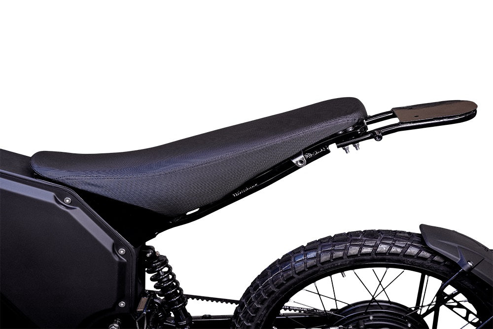 Delfast Top 3.0 ebike's moto saddle is the most conveniet option for a long distance riders.