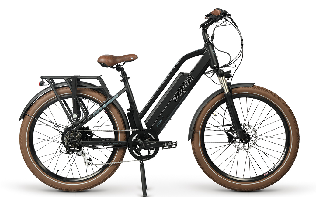 #Magnum_MetroX #Electric Bicycle #Black #Magnum #Voltaire_Cycles_Verona